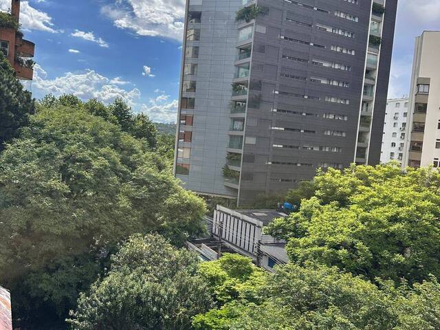 #517 - Apartamento para Venda em São Paulo - SP